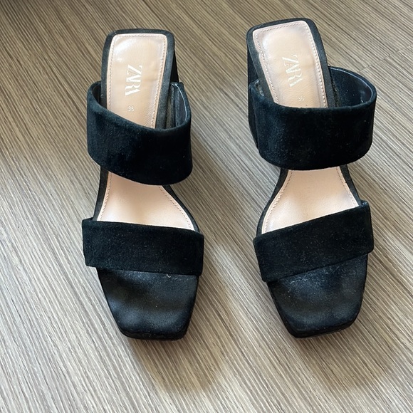 Zara Suede Heels - Picture 3 of 4